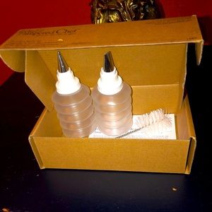 Pampered Chef Decorator Bottle Set